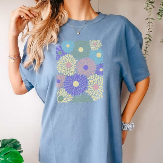 Flowers Shirt, Boho Wildflowers Floral Nature TShirt, Comfort Colors Garment Dyed Graphic Tee, Oversized, Vintage Abstract Dahlia Flowers