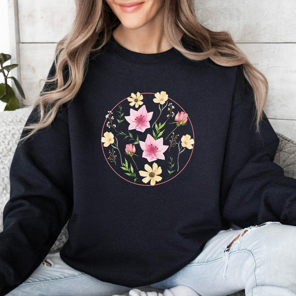 Wildflower Sweatshirt, Flower Crewneck, Gift for Women, Ladies Shirts, Flowers Lover Shirt, Wild Flowers Shirt, Floral Tshirt, Gift for Mom