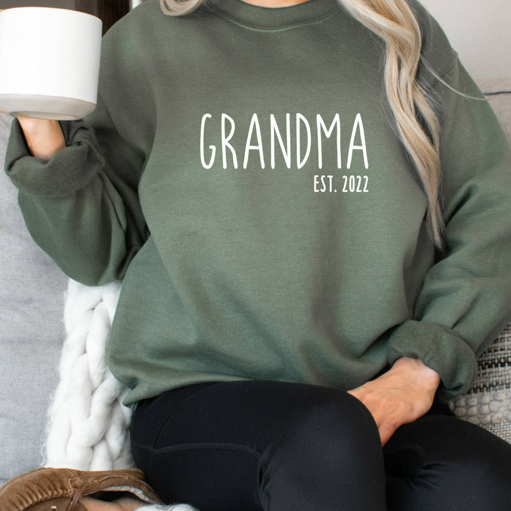 Customized Est Grandma Sweatshirt, Grandma Gift, Mother's Day Sweatshirt, Mother's Day Gift, Granny Gift, New Granny Gift, Nana Shirt