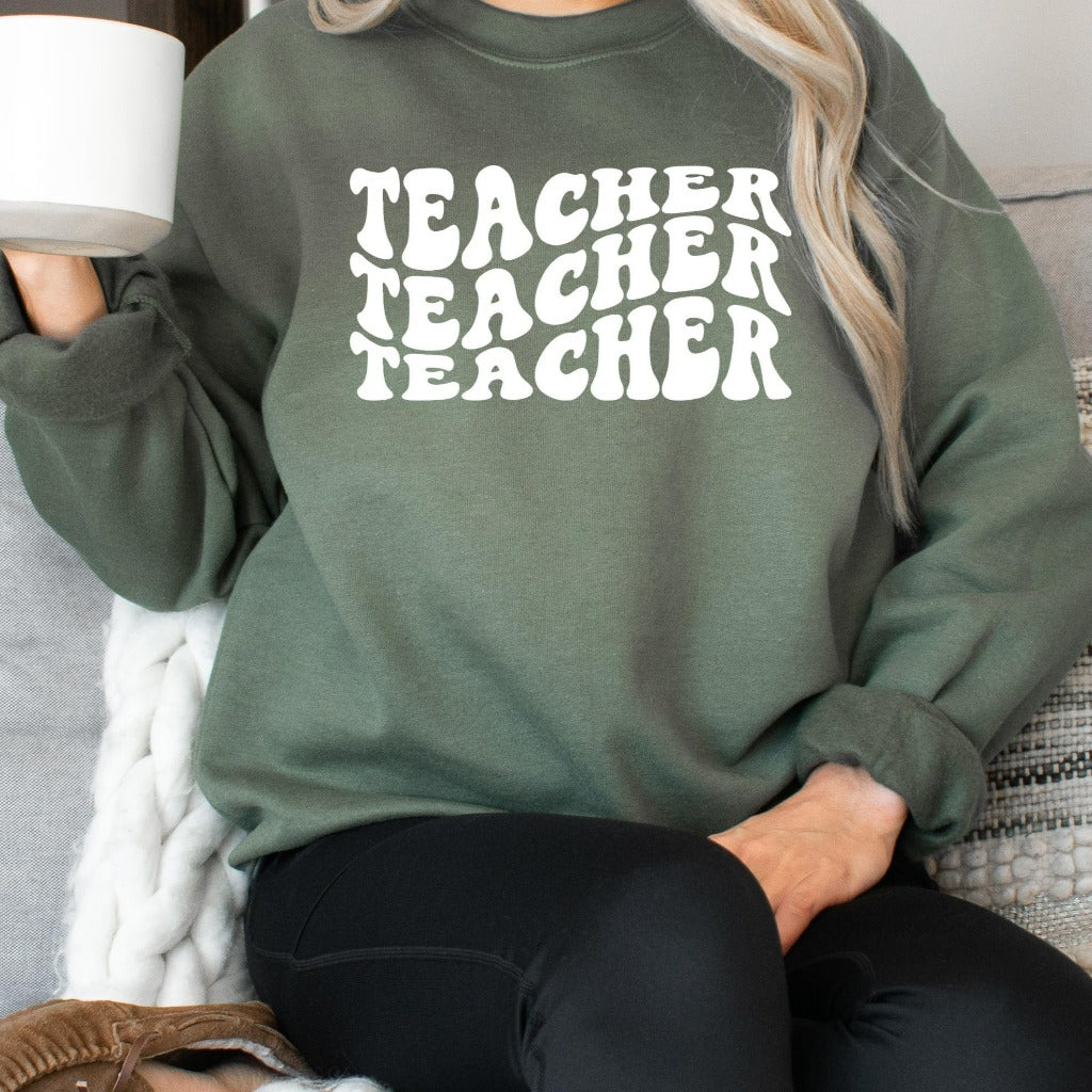 retro style teacher crewneck sweatshirt with wavy letters, teacher appreciation gift for elementary kindergarten, gift for new teacher