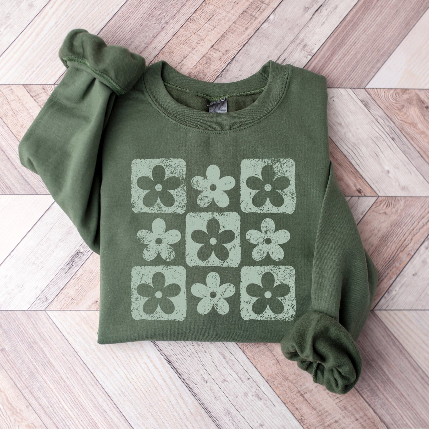 Retro Checkered Flowers Sweatshirt