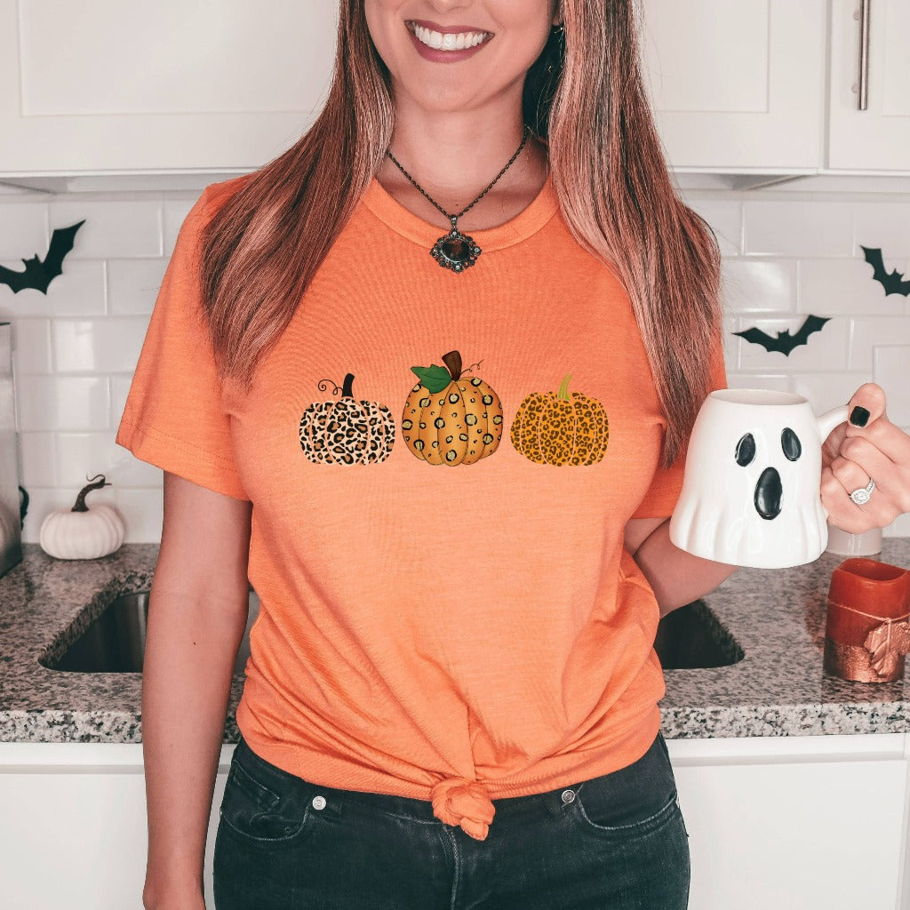 Pumpkin Shirt, Pumpkin TShirt, Jack-o-Lantern Graphic Tee, Halloween Crewneck T-Shirt, Halloween Costume Gift, Spooky Season, Fall Shirts