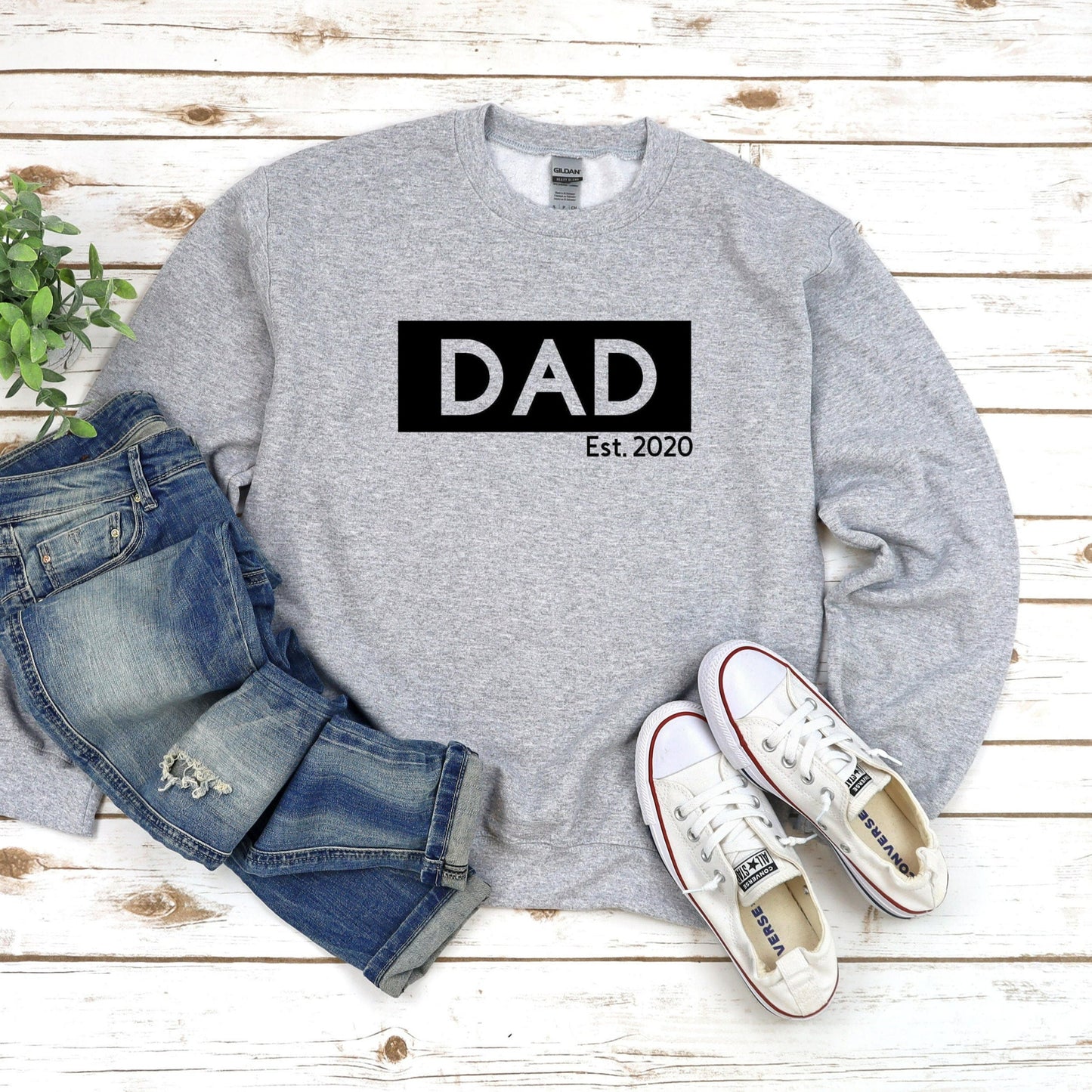 Dad Est 2024 Sweatshirt, Personalized New Dad Crewneck, New Dad Shirt, First Time Dad Gift, Fathers Day Gift