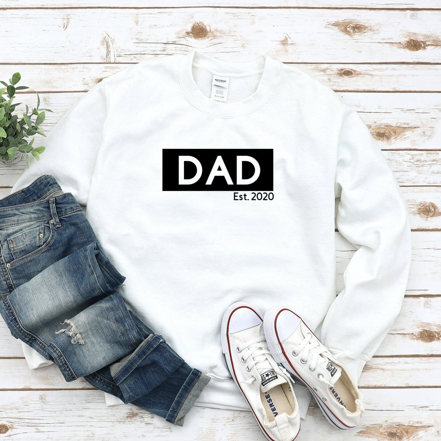 Dad Est 2024 Sweatshirt, Personalized New Dad Crewneck, New Dad Shirt, First Time Dad Gift, Fathers Day Gift