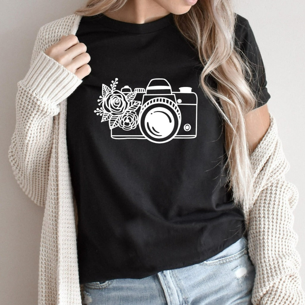 camera shirt, cute photographers camera tshirt, camera graphic tee, gift for photographer, wedding photographer gift