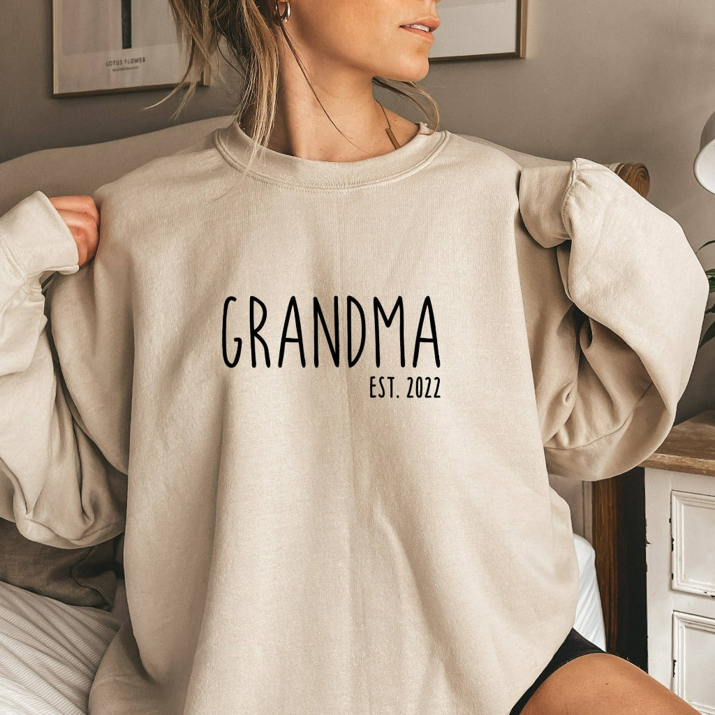 Customized Est Grandma Sweatshirt, Grandma Gift, Mother's Day Sweatshirt, Mother's Day Gift, Granny Gift, New Granny Gift, Nana Shirt